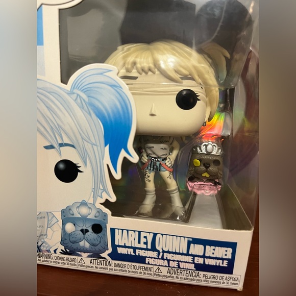 Funko POP! Heroes: Birds of Prey - Harley Quinn with Beaver #308 - Picture 7 of 7